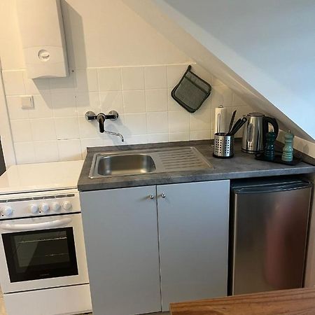 25 Qm Ferienwohnung Neuss Furth Εξωτερικό φωτογραφία