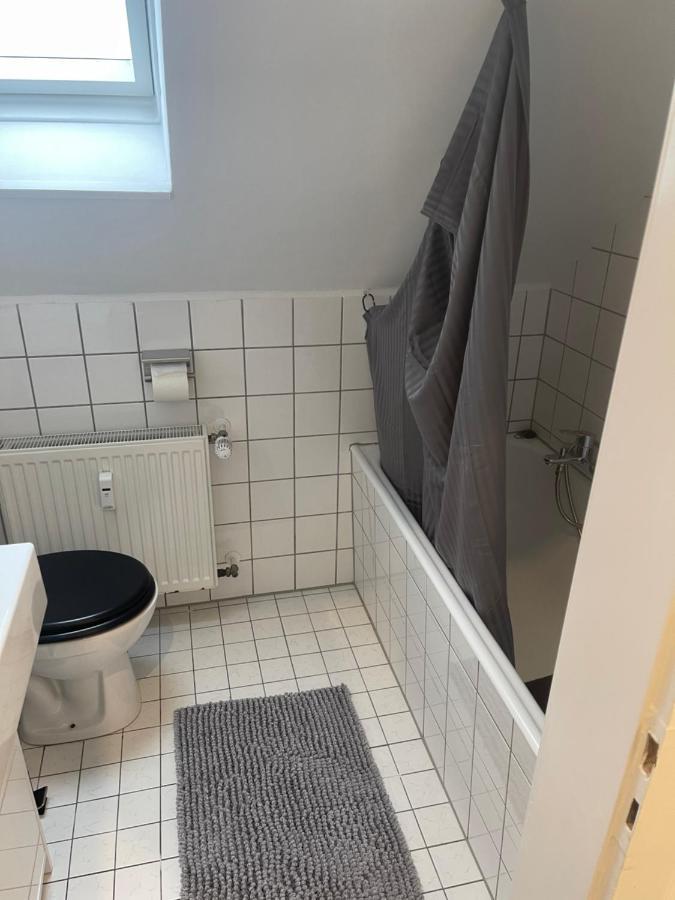 25 Qm Ferienwohnung Neuss Furth Εξωτερικό φωτογραφία